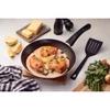 SARTEN 24 CM CON ESPATULA PARIS TRAMONTINA T285004 SEL-ae404b88
